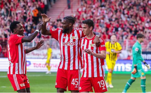 德甲:柏林联合2-0战胜多特蒙德 哈贝勒双响科贝尔送礼 德甲:柏林联合2-0战胜多特蒙德 哈贝勒双响科贝尔送礼