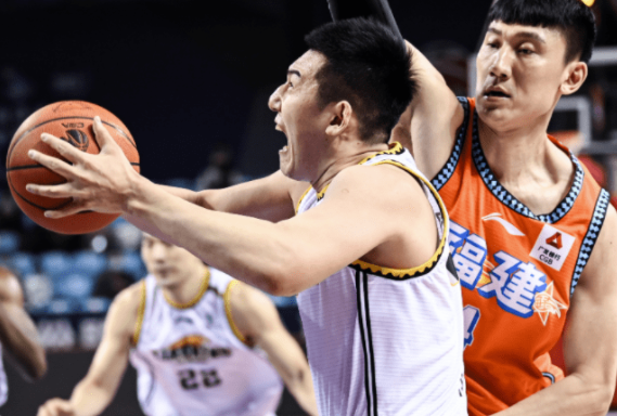 赵继伟15+5付豪砍24+10 辽宁92-85轻取吉林获2连胜 赵继伟15+5付豪砍24+10 辽宁92-85轻取吉林获2连胜