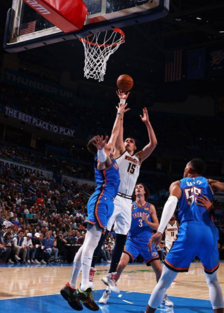 约基奇准四双亚历山大空砍37分 掘金末节爆发122-110胜雷霆 约基奇准四双亚历山大空砍37分 掘金末节爆发122-110胜雷霆