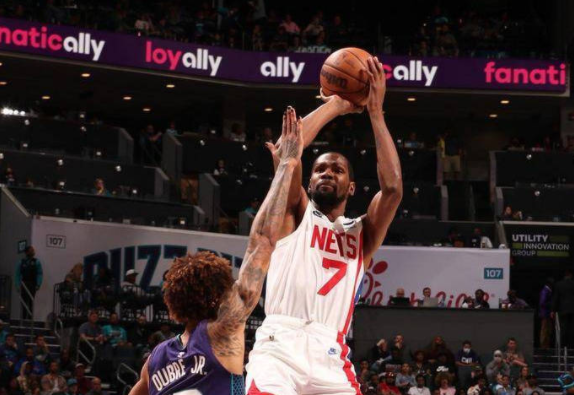 杜兰特生死时刻砍7分锁胜局 篮网98-94擒黄蜂迎2连胜 杜兰特生死时刻砍7分锁胜局 篮网98-94擒黄蜂迎2连胜