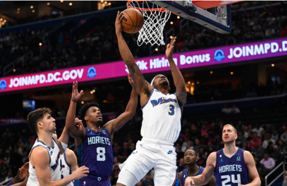 库兹马28+10+5 奇才106-102擒黄蜂 比尔26分波尔津吉斯12+8 库兹马28+10+5 奇才106-102擒黄蜂 比尔26分波尔津吉斯12+8