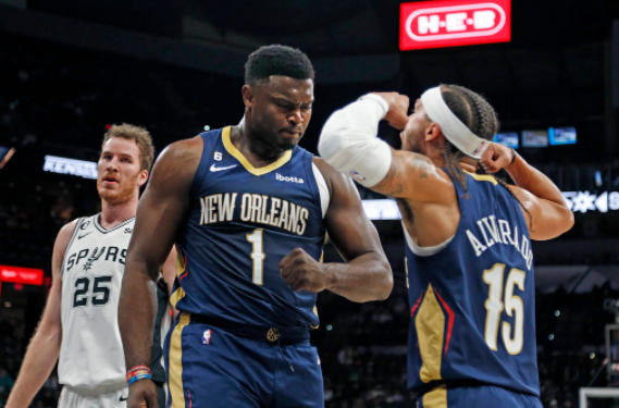 NBA-鹈鹕客场129-110送马刺6连败 锡安砍32+11赛季新高瓦兰22+10 NBA-鹈鹕客场129-110送马刺6连败 锡安砍32+11赛季新高瓦兰22+10