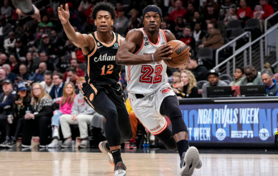 NBA-老鹰主场121-113险遭热火逆转 巴特勒34分难救主特雷-杨24+8 NBA-老鹰主场121-113险遭热火逆转 巴特勒34分难救主特雷-杨24+8