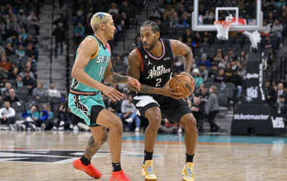 NBA-快船131-126力擒马刺 伦纳德36+7打出赛季最佳一战 乔治砍两双 NBA-快船131-126力擒马刺 伦纳德36+7打出赛季最佳一战 乔治砍两双