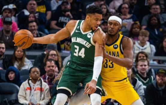 字母哥41+12霍乐迪准三双 特纳24分步行者131-141不敌雄鹿 字母哥41+12霍乐迪准三双 特纳24分步行者131-141不敌雄鹿