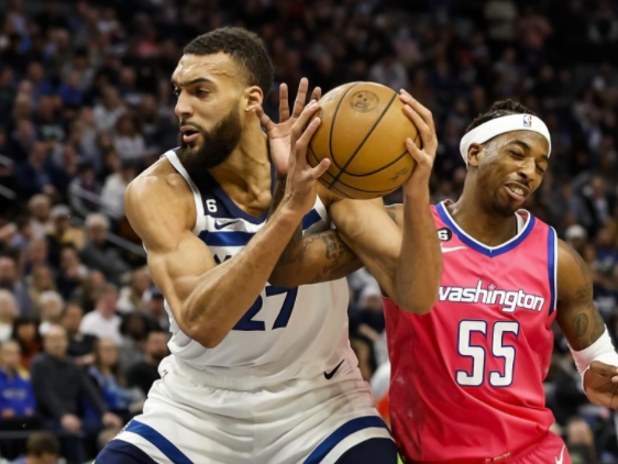 比尔35+6+5 爱德华兹34+5 戈贝尔17+19 奇才114-106逆转森林狼 比尔35+6+5 爱德华兹34+5 戈贝尔17+19 奇才114-106逆转森林狼