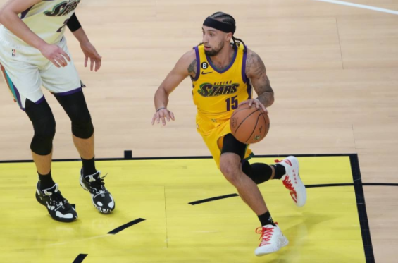 全明星新秀赛-加索尔队25-20惊险夺冠 阿尔瓦拉多绝杀格莱姆斯14分 全明星新秀赛-加索尔队25-20惊险夺冠 阿尔瓦拉多绝杀格莱姆斯14分