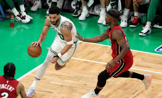 巴特勒35+5+7+6双探花52分 热火123-116逆转绿军总分1-0 巴特勒35+5+7+6双探花52分 热火123-116逆转绿军总分1-0