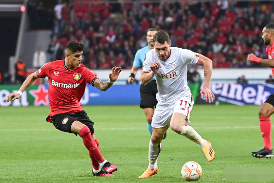 欧联杯-罗马0-0战平勒沃库森总比分1-0进决赛 斯皮伤退罗马全场0射正 欧联杯-罗马0-0战平勒沃库森总比分1-0进决赛 斯皮伤退罗马全场0射正