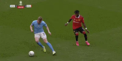 1685809805498751.gif 4.gif