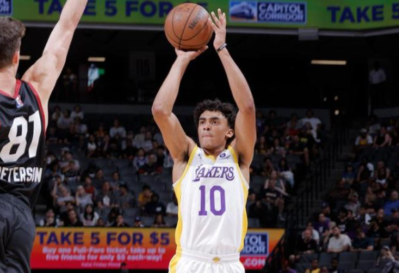 加州经典赛-小海梅22分 约维奇21+8 克里斯蒂17+6 热火107-90轻取湖人 加州经典赛-小海梅22分 约维奇21+8 克里斯蒂17+6 热火107-90轻取湖人