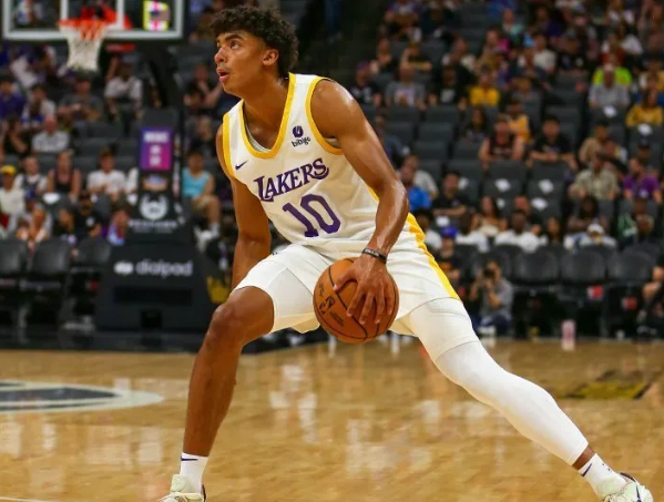 NBA夏联-文班亚马缺阵 布兰纳姆32+5 尚帕尼28+5 马刺109-99轻取湖人迎2连胜 NBA夏联-文班亚马缺阵 布兰纳姆32+5 尚帕尼28+5 马刺109-99轻取湖人迎2连胜