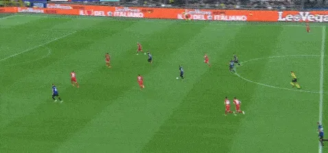 1692478120914022.gif 3.GIF