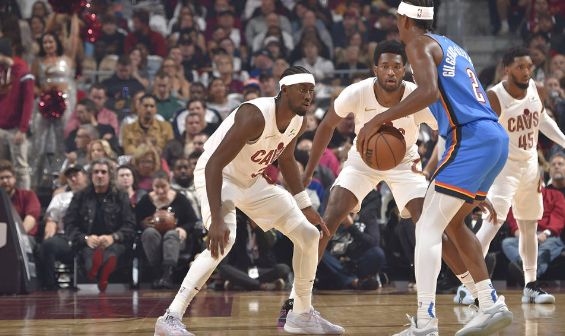 亚历山大34+11 霍姆格伦16+13+7帽 米切尔43+8 雷霆108-105逆转骑士 亚历山大34+11 霍姆格伦16+13+7帽 米切尔43+8 雷霆108-105逆转骑士