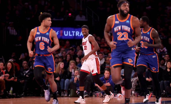 布伦森23分 巴特勒23分 阿德巴约19+12 尼克斯21分100-98逆转热火 布伦森23分 巴特勒23分 阿德巴约19+12 尼克斯21分100-98逆转热火