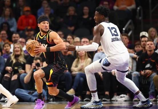 布克34+10+7杜兰特高效27分 太阳116-109力克灰熊终结两连败 布克34+10+7杜兰特高效27分 太阳116-109力克灰熊终结两连败