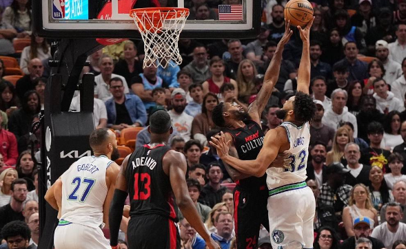 森林狼112-108险胜热火 爱德华兹32+8+5 唐斯18+8 希罗25分 森林狼112-108险胜热火 爱德华兹32+8+5 唐斯18+8 希罗25分