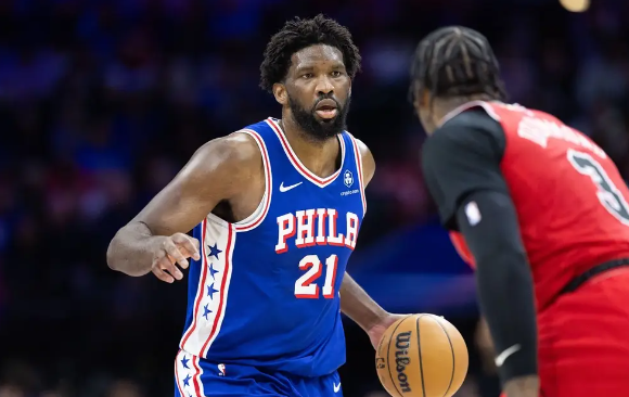 恩比德三节31+15+10 马克西21+5 76人110-978复仇公牛 恩比德三节31+15+10 马克西21+5 76人110-978复仇公牛