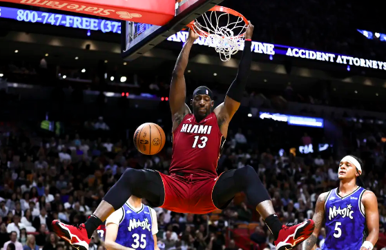 阿德巴约21+11+7班切罗外线低迷25分 热火99-96险胜魔术 阿德巴约21+11+7班切罗外线低迷25分 热火99-96险胜魔术