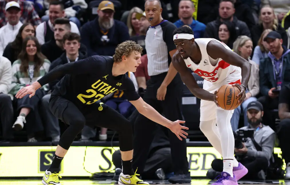 马尔卡宁22+9西亚卡姆27分 爵士145-113力克猛龙升至西部前十 马尔卡宁22+9西亚卡姆27分 爵士145-113力克猛龙升至西部前十