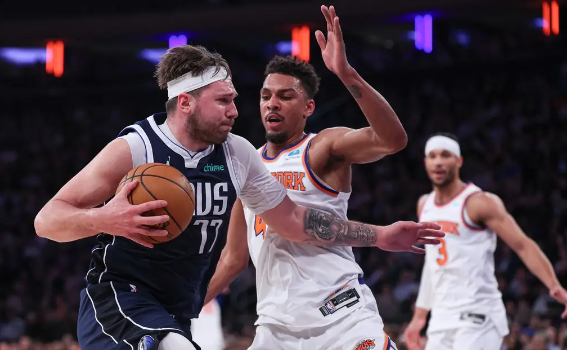 东契奇39+11迪文琴佐空砍36分 欧文16分独行侠122-108胜尼克斯 东契奇39+11迪文琴佐空砍36分 欧文16分独行侠122-108胜尼克斯