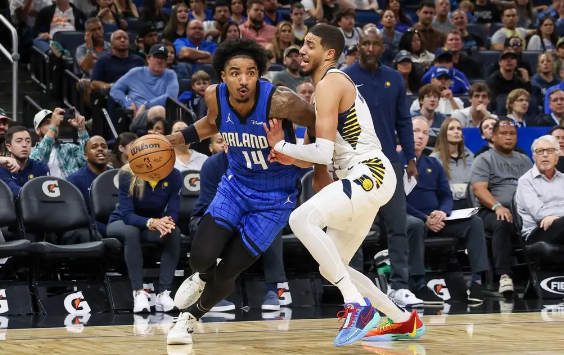 哈利伯顿西亚卡姆同砍20+7 步行者6人上双111-97击退魔术 哈利伯顿西亚卡姆同砍20+7 步行者6人上双111-97击退魔术