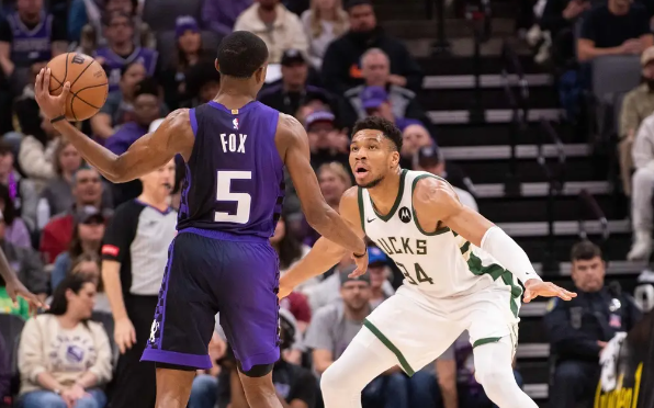 福克斯29+6+7 小萨22+11+8 字母哥30+13 国王129-94大胜雄鹿 福克斯29+6+7 小萨22+11+8 字母哥30+13 国王129-94大胜雄鹿