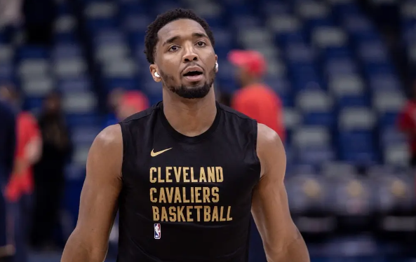 加兰27+6+11 米切尔复出 锡安33+9 骑士116-95终结鹈鹕4连胜 加兰27+6+11 米切尔复出 锡安33+9 骑士116-95终结鹈鹕4连胜