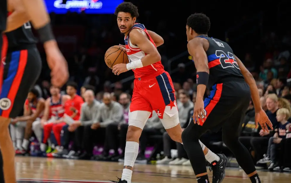 CC33+8+7 库兹马&普尔合计37中8 活塞95-87力克奇才终结8连败 CC33+8+7 库兹马&普尔合计37中8 活塞95-87力克奇才终结8连败