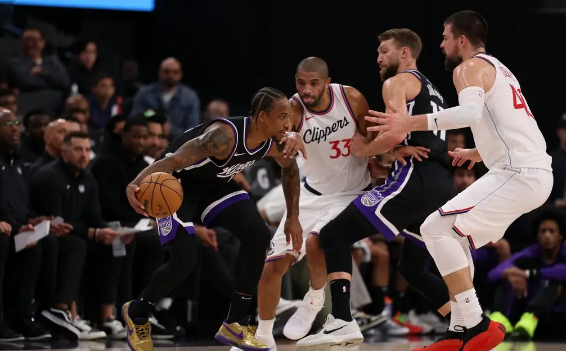 哈登缺阵小萨空砍24+9+5 快船113-91大胜国王