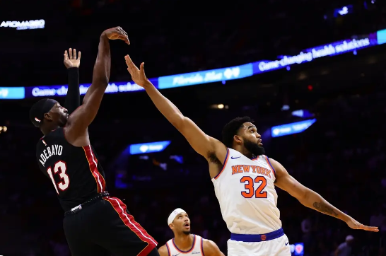 唐斯44+13&末节14分 布伦森22+9 希罗34+7 尼克斯扑灭热火