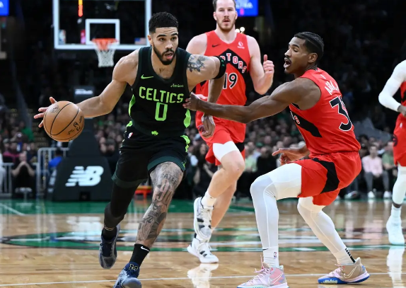 塔图姆压哨三分绝杀 珀尔特尔35+12 绿军加时险胜猛龙