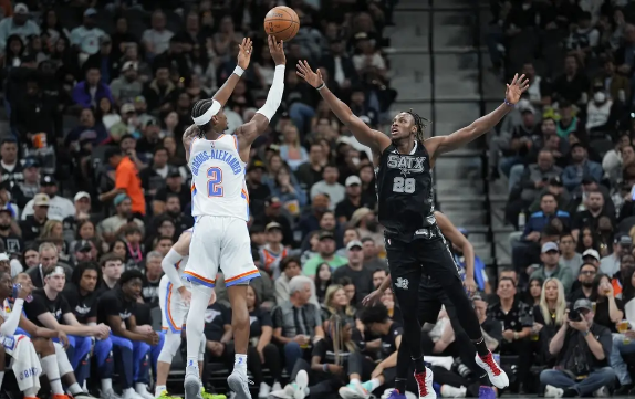 文班缺阵 巴恩斯20+8 亚历山大32+7 马刺击败雷霆 文班缺阵 巴恩斯20+8 亚历山大32+7 马刺击败雷霆