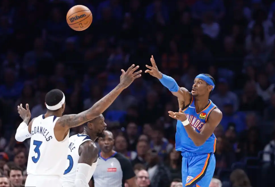 SGA40分 哈滕15+10 华子20+7 雷霆拒逆转擒狼豪取12连胜