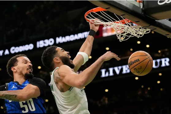 塔图姆30+6 布朗20+6+6 班凯罗21分 绿军3人20+拆穿魔术