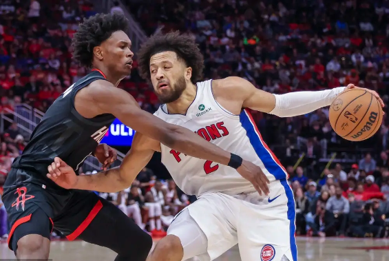 杰伦-格林21中8&申京14中5 CC32+9+7&10失误 火箭不敌活塞