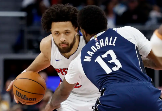 欧文28+6 康宁汉姆40+6 杜伦16+13 独行侠不敌活塞