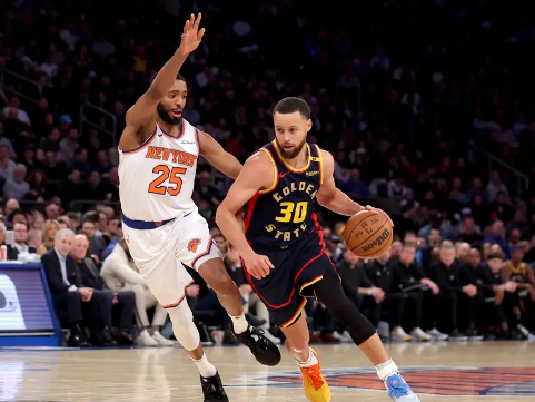 库里28+7+9 巴特勒19分 布伦森25+7 勇士终结尼克斯3连胜 库里28+7+9 巴特勒19分 布伦森25+7 勇士终结尼克斯3连胜