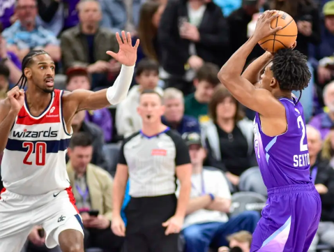 塞克斯顿18分 萨尔22+9 普尔11中1 爵士力克奇才终结10连败