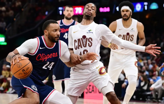 米切尔24+12+7 哈登24+8+8 鲍威尔34分 骑士3人20+击退快船