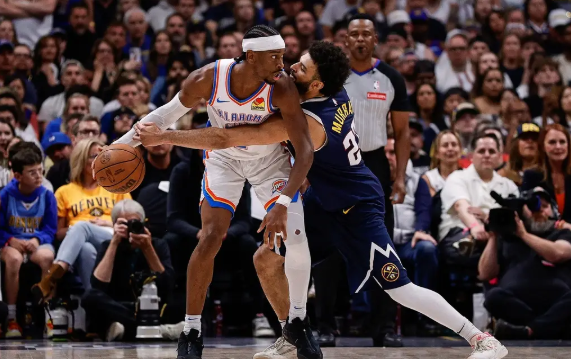 SGA25分 约基奇27+13 掘金单节8分被雷霆扳成2-2 SGA25分 约基奇27+13 掘金单节8分被雷霆扳成2-2