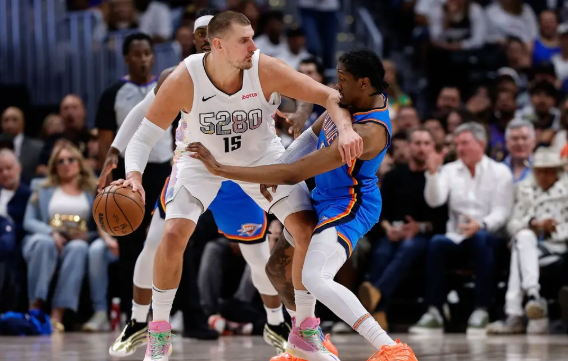 约基奇29+14+8 杰伦威拉胯 斯特劳瑟奇兵 掘金逼平雷霆约G7！